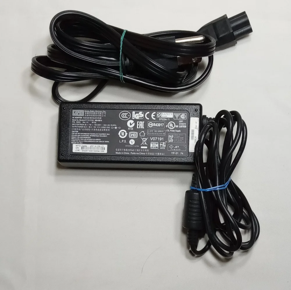 APD N-65B19 65W 19V 3.42A A/C Adapter With Cord